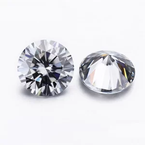 round moissanite stone