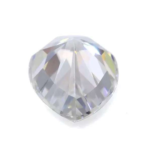 pear moissanite 3